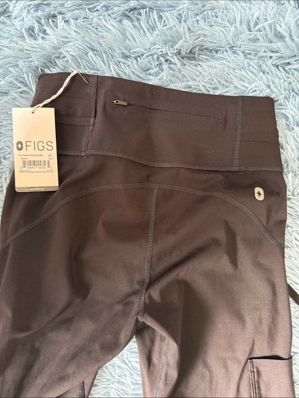 Figs Black Cargo Flare Scrublegging Pants XS NWT - Picture 9 of 9